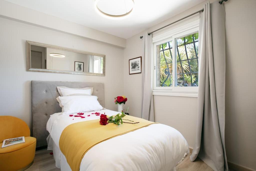 Le Castel Rose Super Cannes, Face Aux Iles De Lerins Vallauris Esterno foto